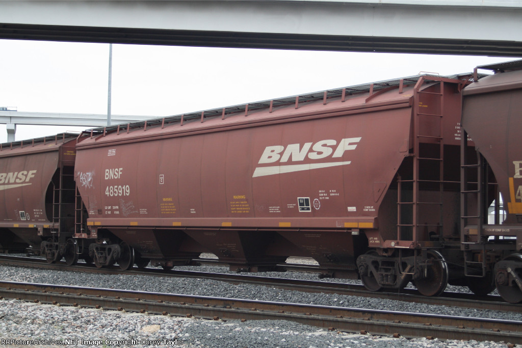 BNSF 485919